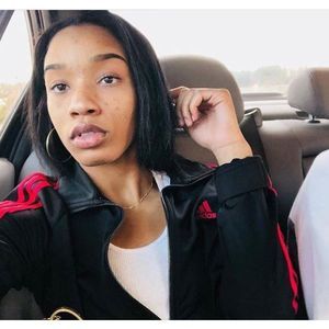 Meet your Posher, Trenay